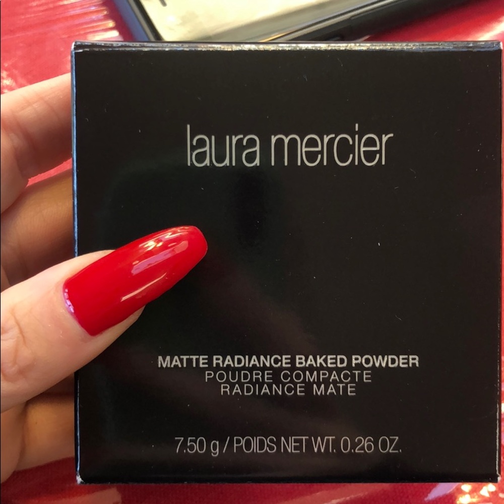 NWT Laura Mercier Matte Radiance Baked Powder - Picture 2 of 5